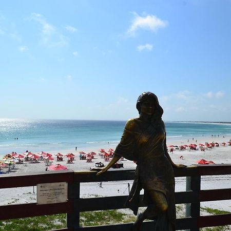 Apto Na Orla Da Praia Grande Com Piscina E Garagem Arraial do Cabo Luaran gambar
